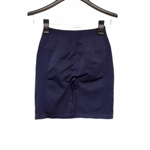 Alphalete Amplify Shorts (Tuxedo Navy Blue) - Picture 5 of 5